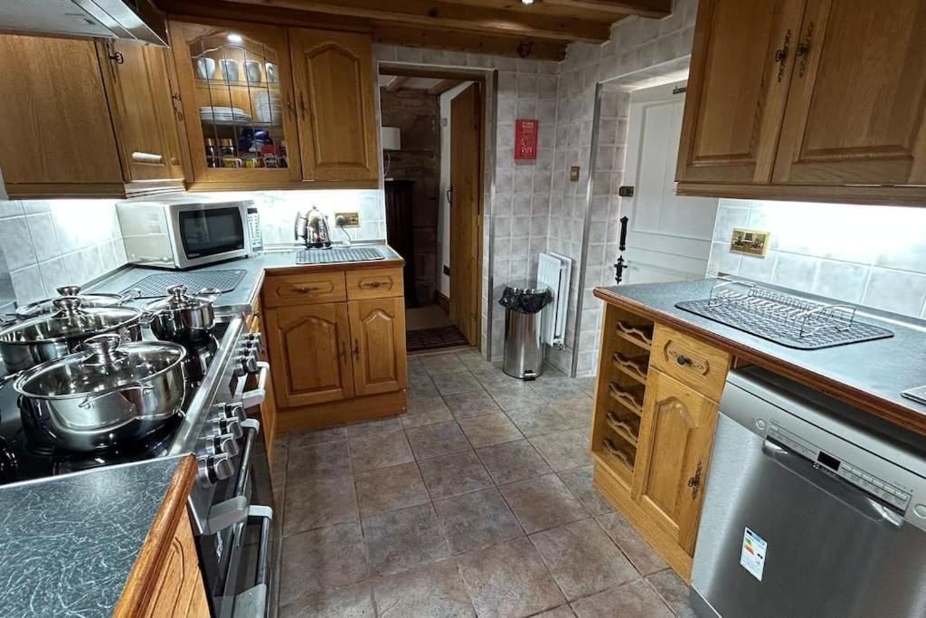 Character 3 Bed Peak District Near Alton Towers, Polar Bears, Chatsworth House * Чедл