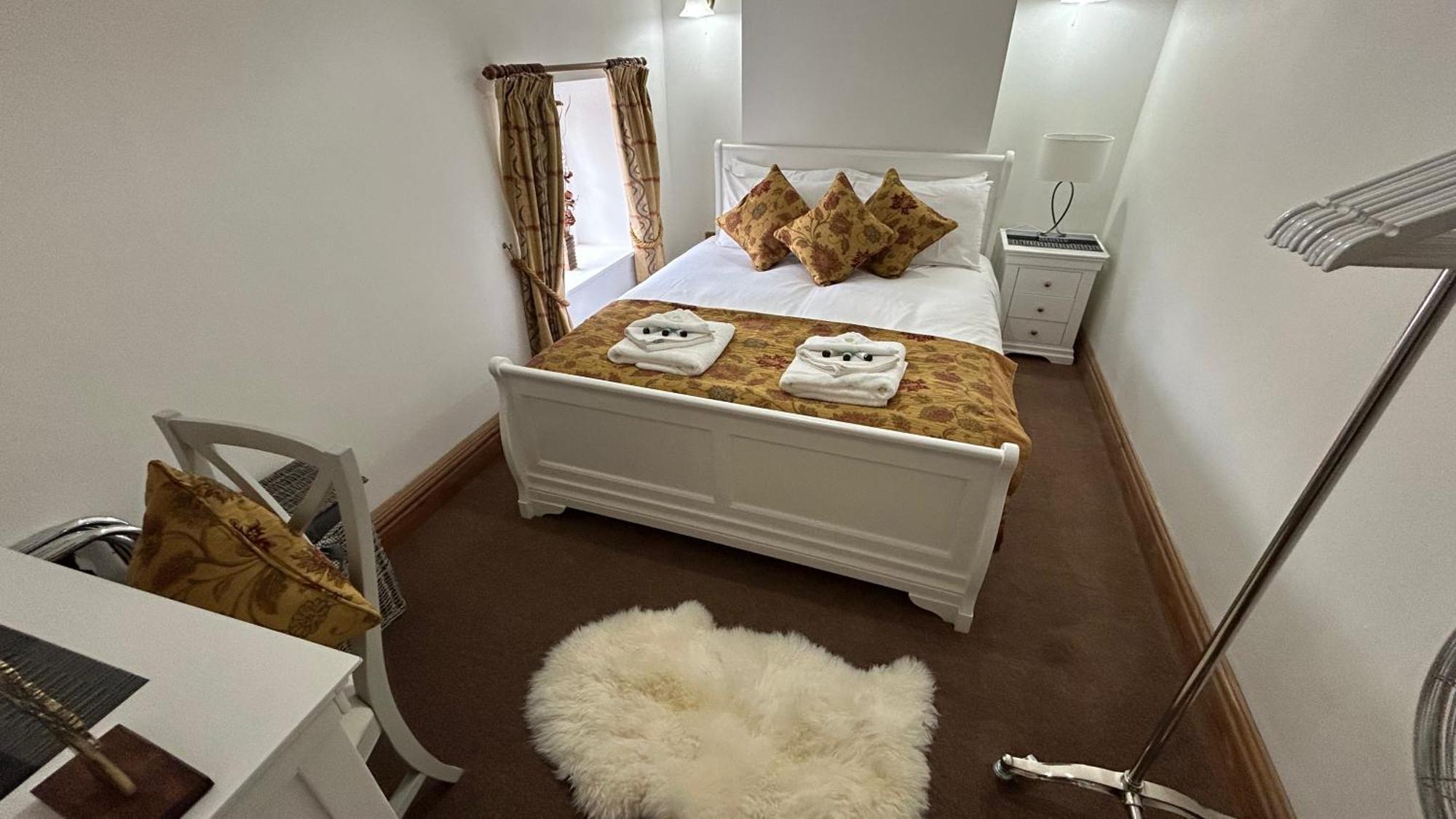 Holiday home Character 3 Bed Peak District Near Alton Towers, Polar Bears, Chatsworth House *