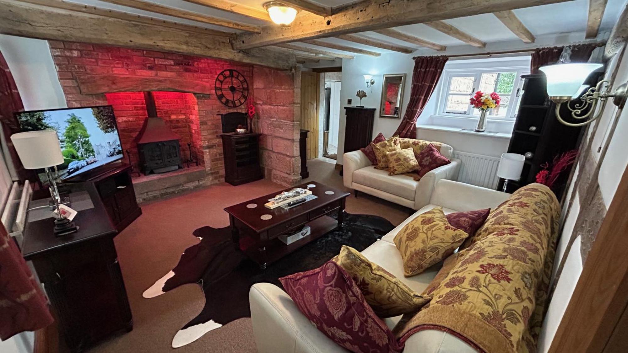 Holiday home Character 3 Bed Peak District Near Alton Towers, Polar Bears, Chatsworth House