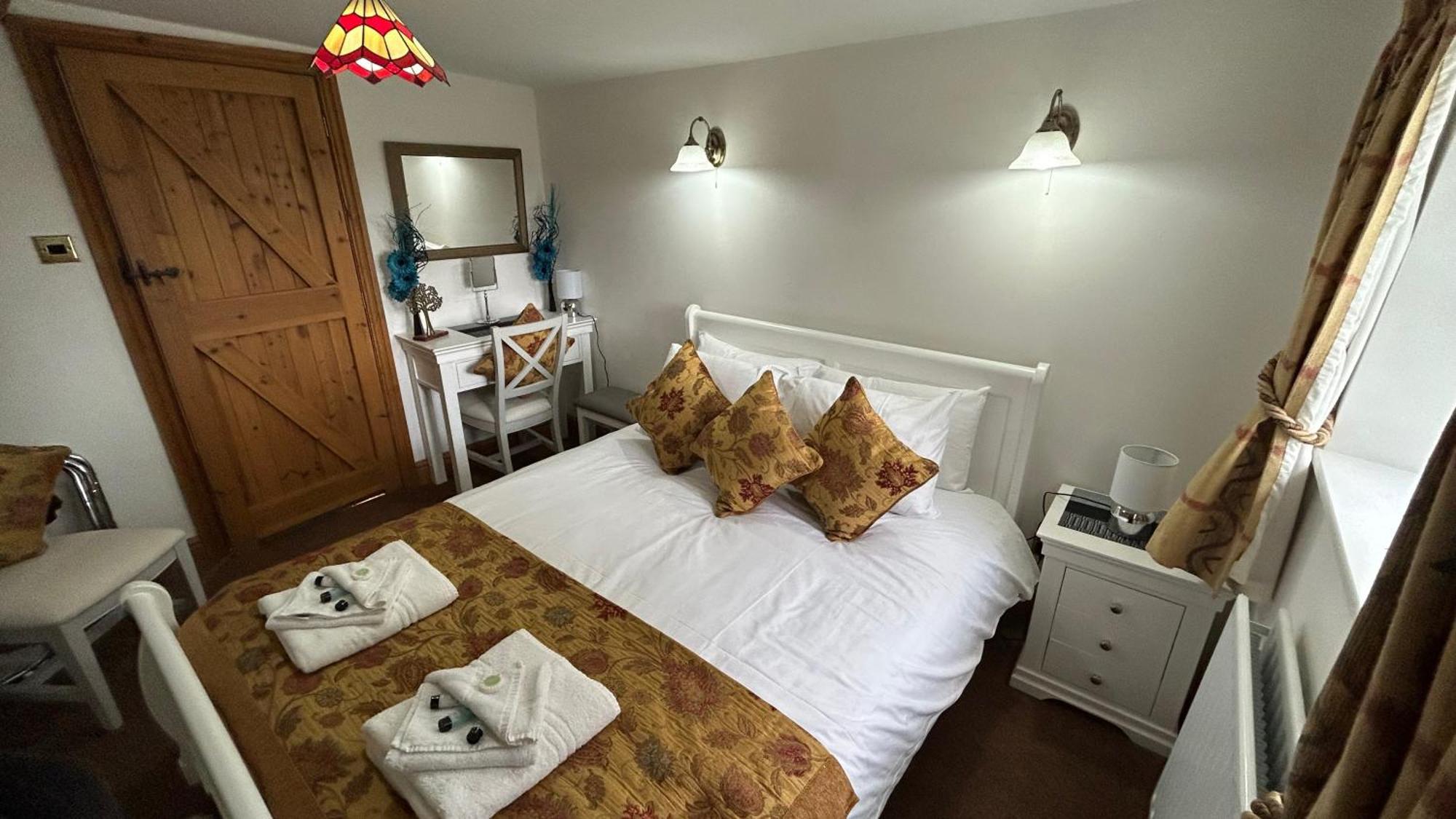 Character 3 Bed Peak District Near Alton Towers, Polar Bears, Chatsworth House Holiday home